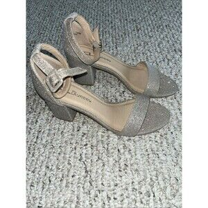 CL By Laundry NWOB Jody Dressy Special Occasion Sandal In Light Gold Size 7.5